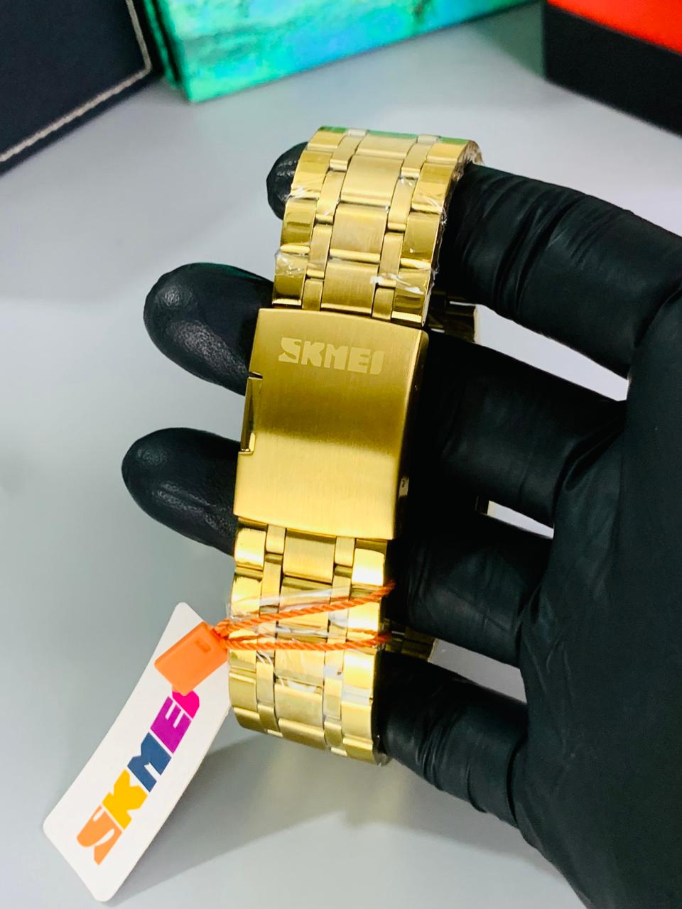 SKMEI Original Gold Chain & Black dial Men's Watch | Premium Stainless Steel Wrist Watch with Date & Time Display